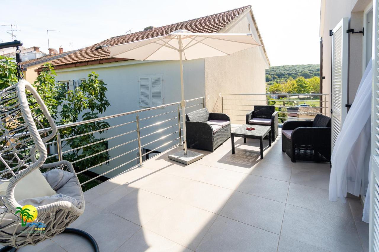 Villa Green Palm فيرسار المظهر الخارجي الصورة